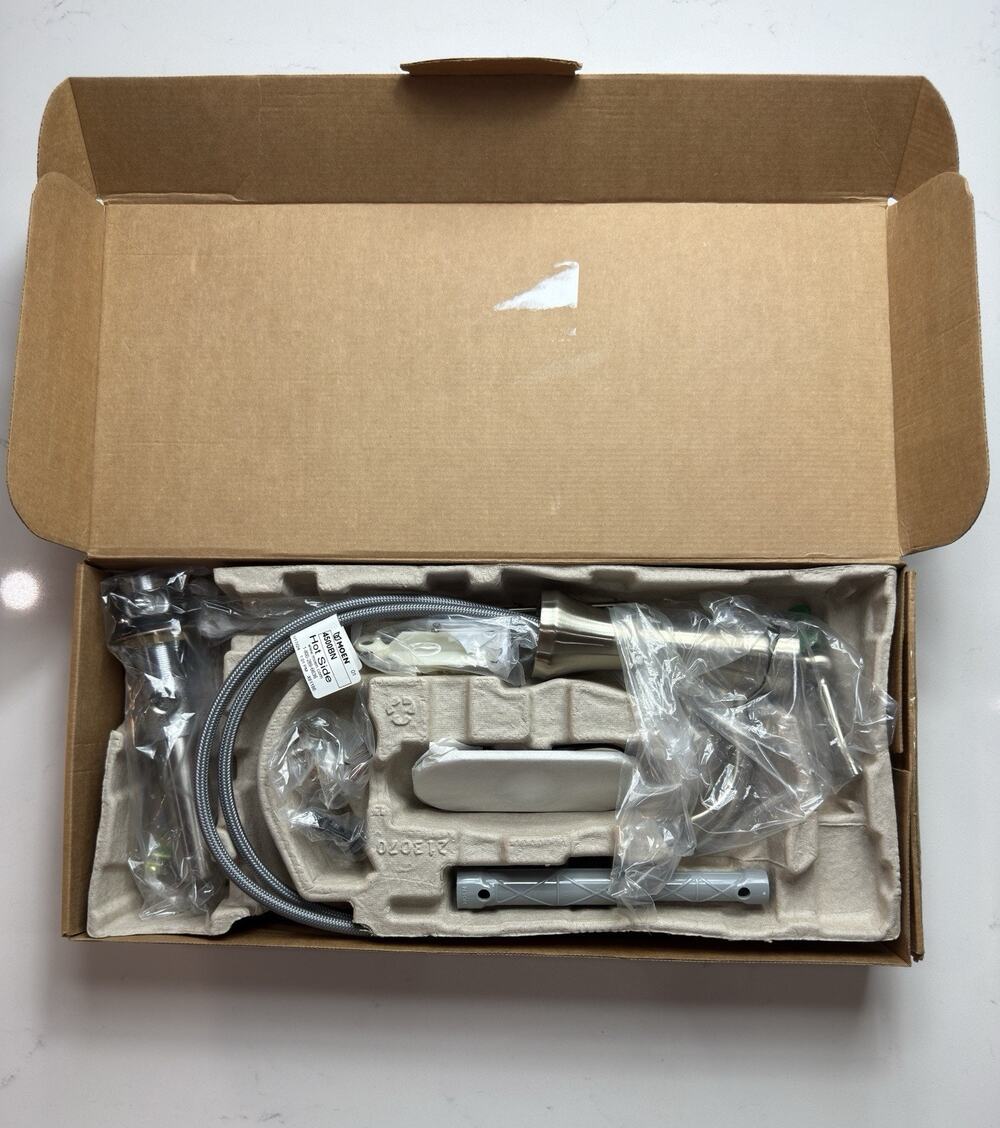 NEW MOEN 4500BN Wynford High-Arc Bathroom Faucet Brushed Nickel